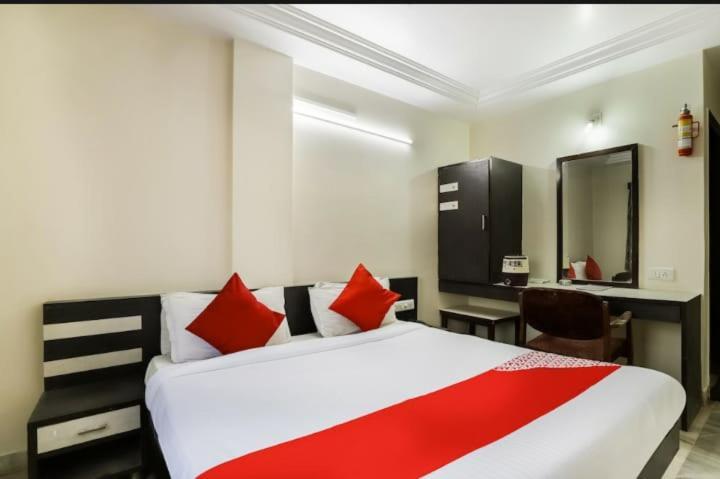 Hotel Asopalav Ambaji Exteriör bild